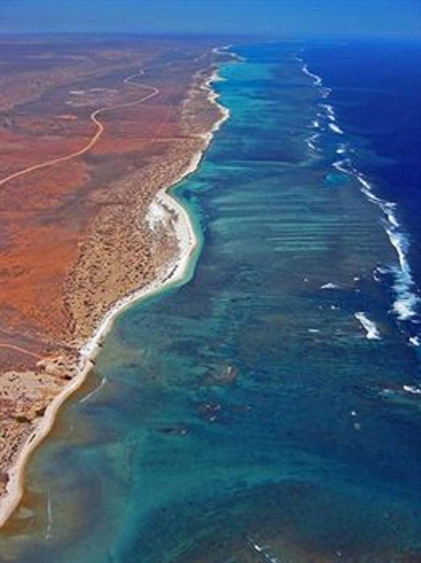 Sea Breeze Resort Exmouth Buitenkant foto
