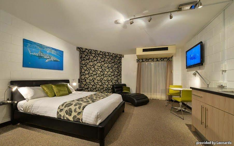 Sea Breeze Resort Exmouth Buitenkant foto