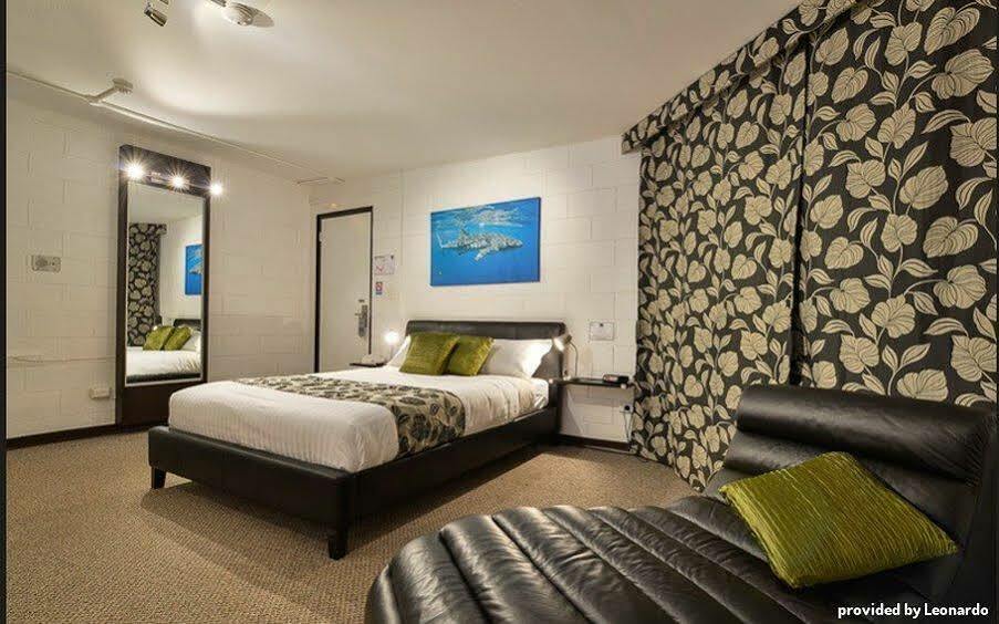 Sea Breeze Resort Exmouth Buitenkant foto